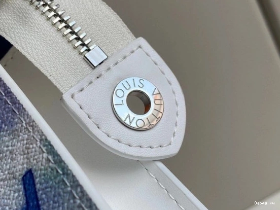 VUITTON MM LOUIS VOYAGE POCHETTE 0807